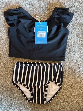 Ruffle Butts 2T Girls Black Ruffle Top with Black & White Striped Bottoms